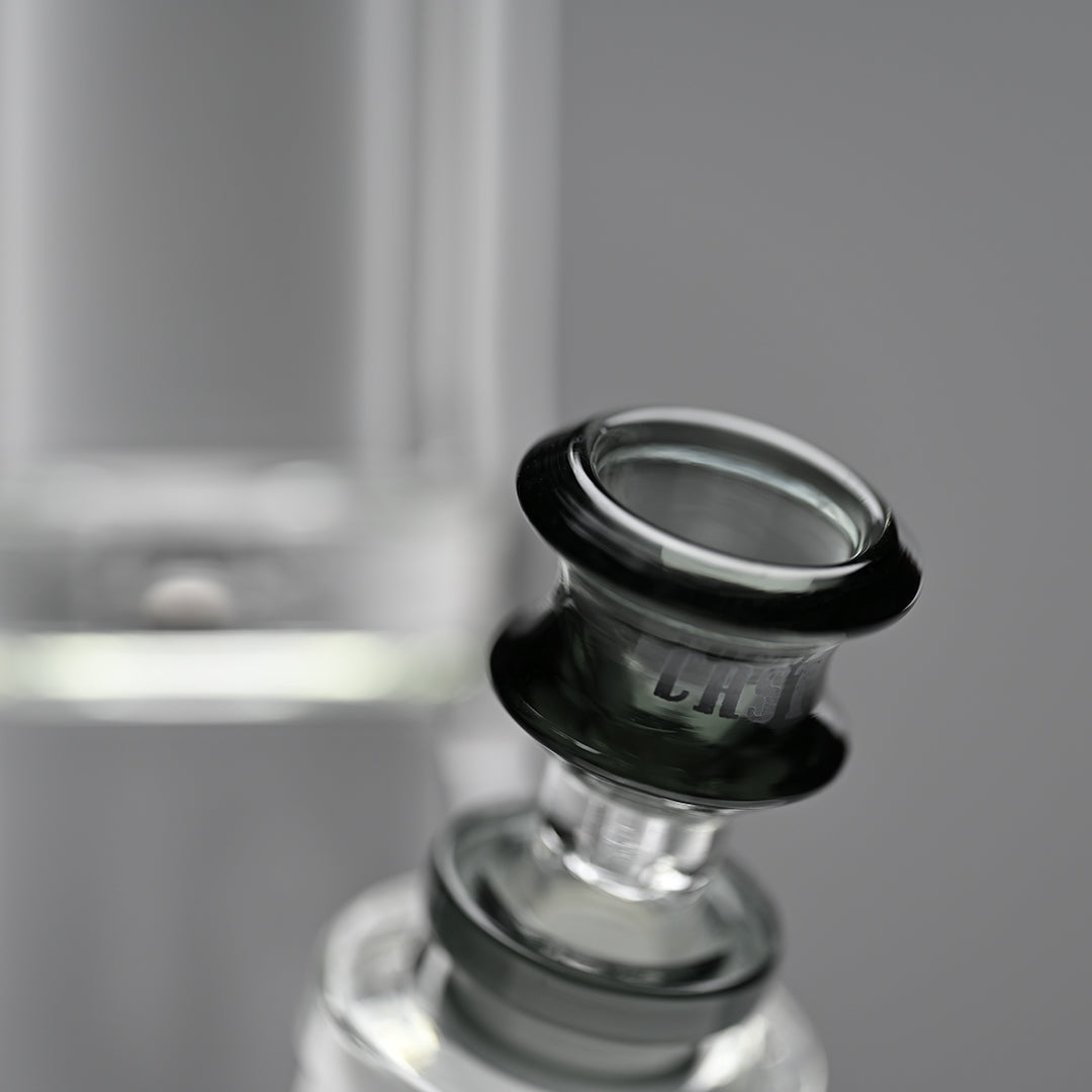 18" Colored Logo Beaker Bong – 9mm Thick Glass